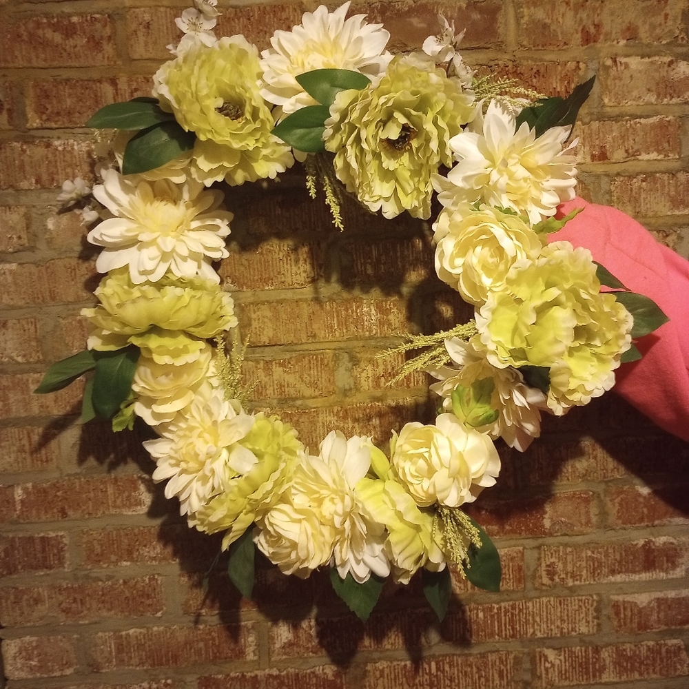 Floral wreath